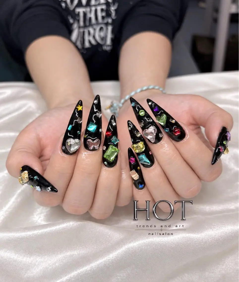 ネイル アートネイル オーロラネイル クリアネイル 長さ出し フレンチネイル ハンドネイル HOT Nail Salonのネイルデザイン