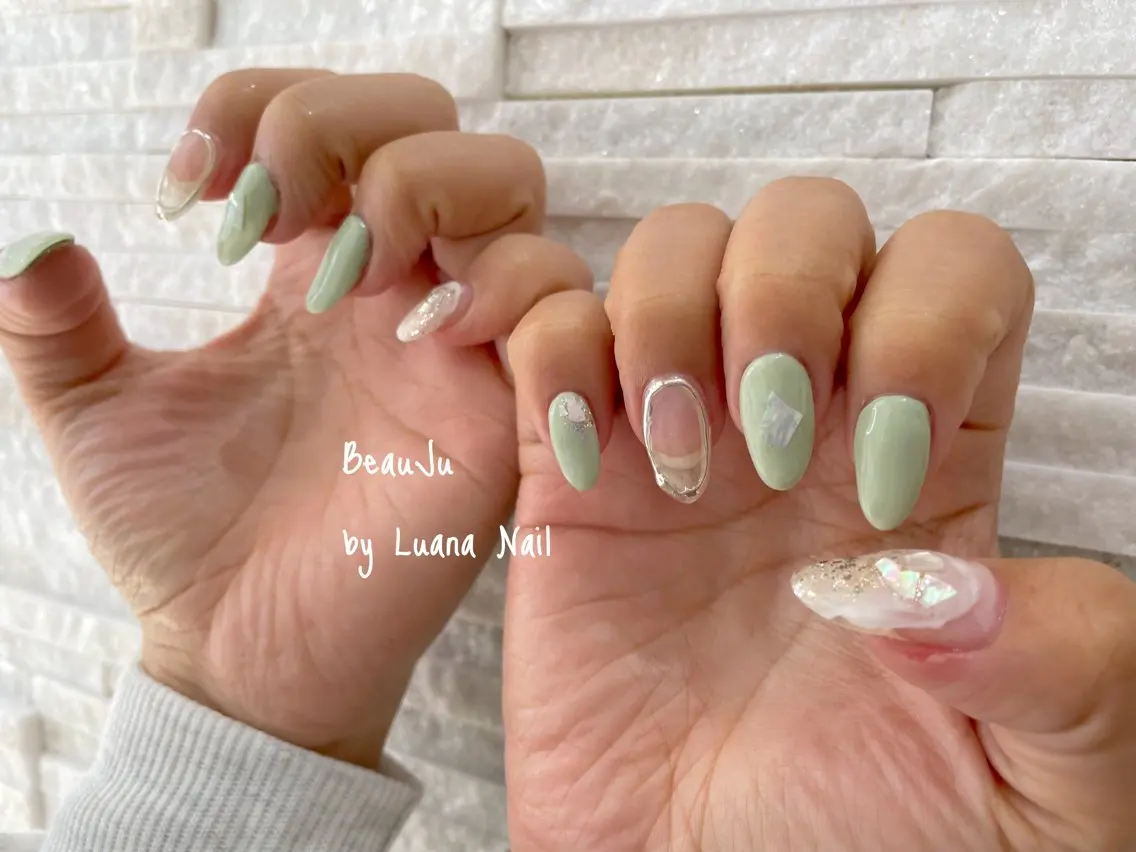 ネイル ミラーネイル ハンドネイル BeauJu by Luana Nailのネイルデザイン