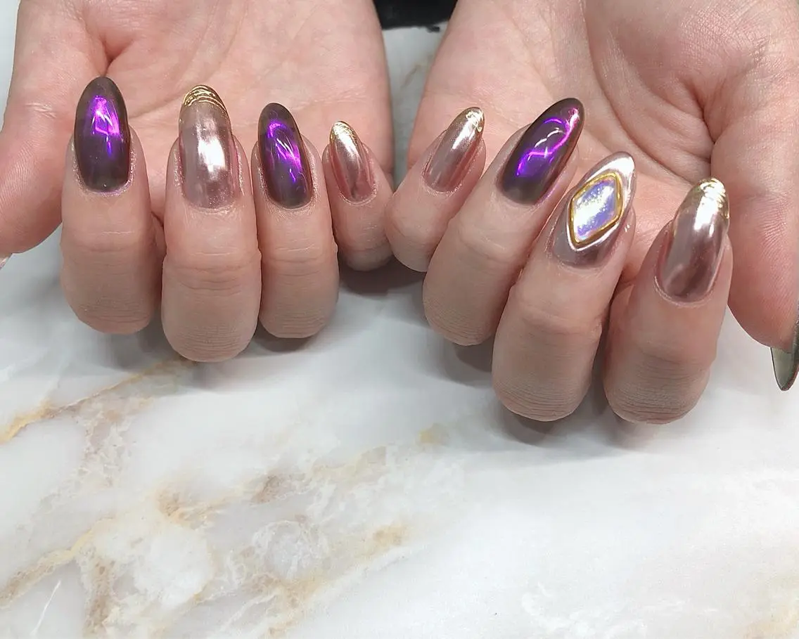 ネイル アートネイル キラキラネイル ミラーネイル ハンドネイル saki_ nail heronのネイルデザイン