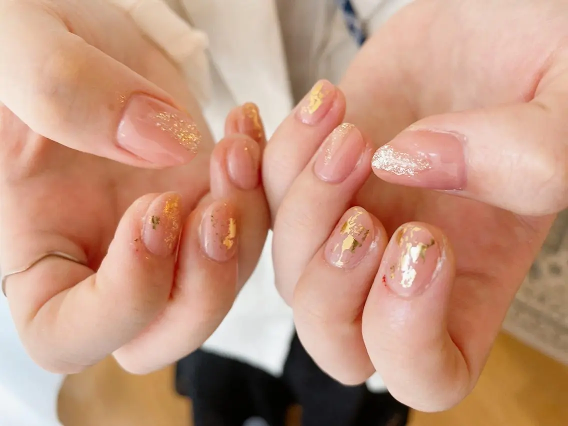 ネイル オーロラネイル フラワーネイル フットネイル フレンチネイル ジェルネイル mogunail &blowのネイルデザイン
