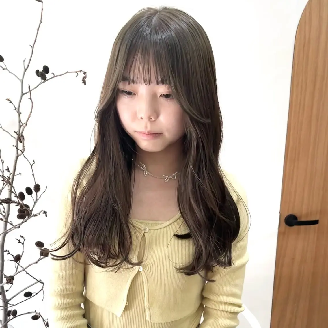 ロング カラー ヘアアレンジ ブリーチ ダブルカラー グレージュ ブリーチなしカラー オリーブグレージュ カット ヘアカラー トリートメント ena/ブリーチなし 透明感・レイヤー🎀のヘアスタイル