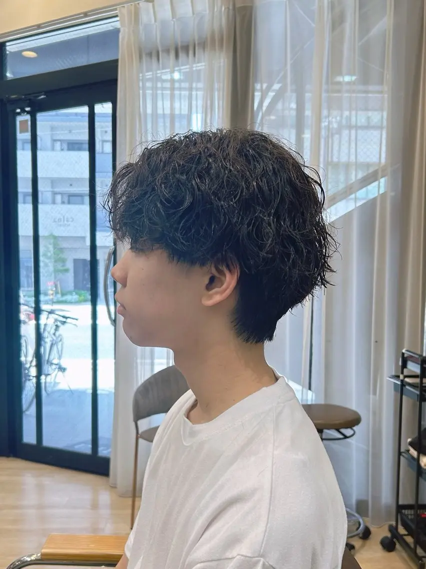 ショート パーマ メンズ calna by ELMO  上ノ井のヘアスタイル