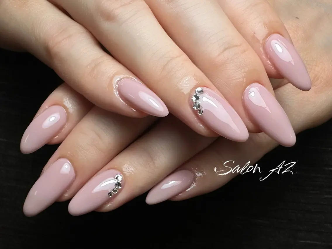 ネイル オフィスネイル ストーンネイル ハンドネイル salon AZのネイルデザイン