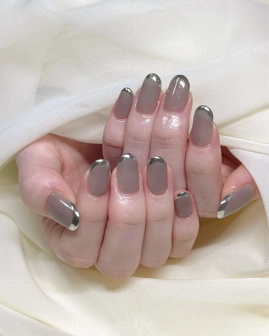 ネイル フレンチネイル ミラーネイル nail salon MUAのネイルデザイン