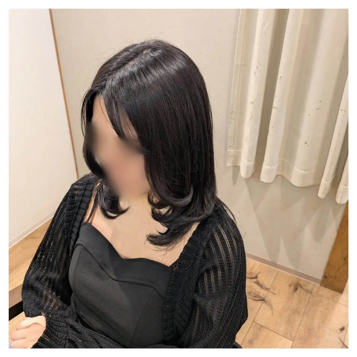 ミディアム レイヤーカット カット ヘアカラー トリートメント 有馬 葵のヘアスタイル