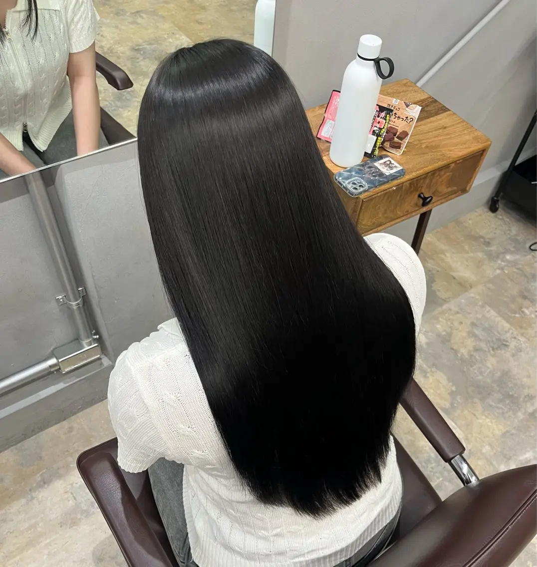 ロング パーマ ストレートパーマ 相宮 優羽のヘアスタイル