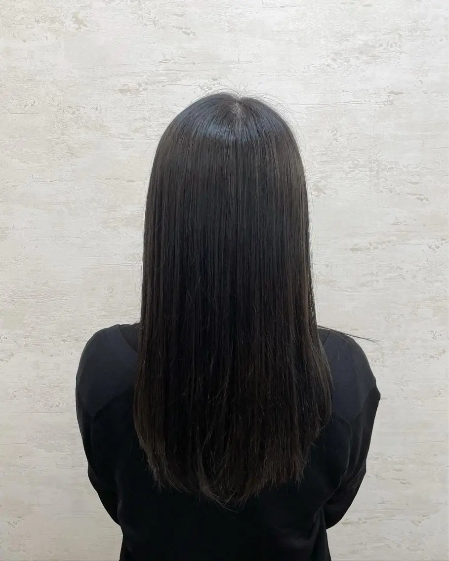 ロング カット ヘアカラー 高橋 芽衣のヘアスタイル