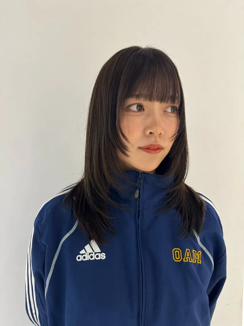 ミディアム 黒染め落とし ムラ修正　ハイトーンのヘアスタイル