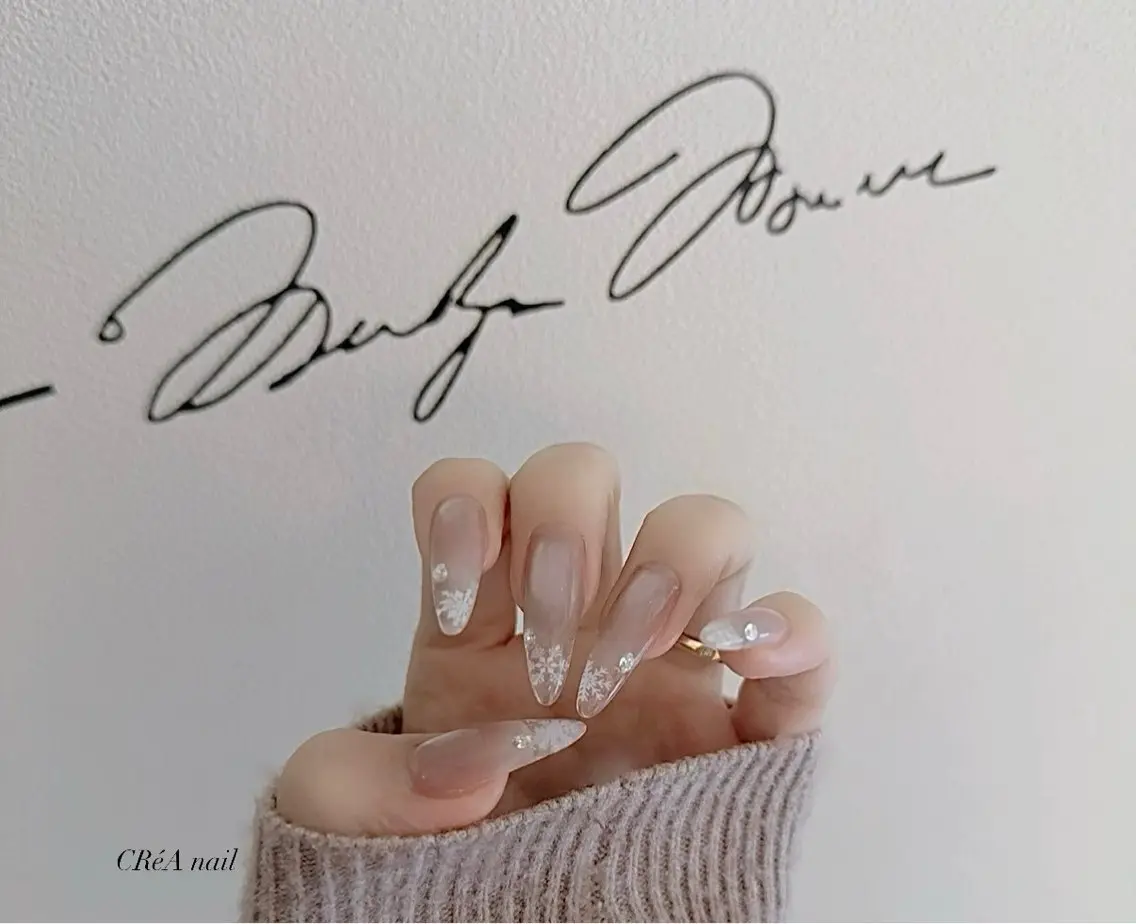 ネイル クリアネイル マグネットネイル ワンホンネイル 冬ネイル クリスマス ハンドネイル CReA nailのネイルデザイン