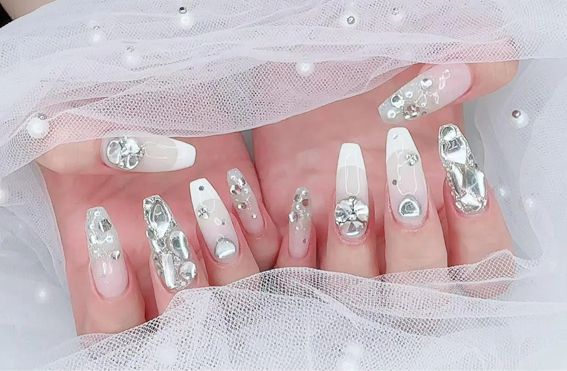 ネイル R salonのネイルデザイン