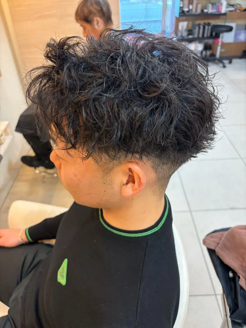 ショート カラー パーマ ヘアアレンジ メンズ キッズ 波巻きパーマ ショートヘア 🫧Selene SHOGO🫧のヘアスタイル
