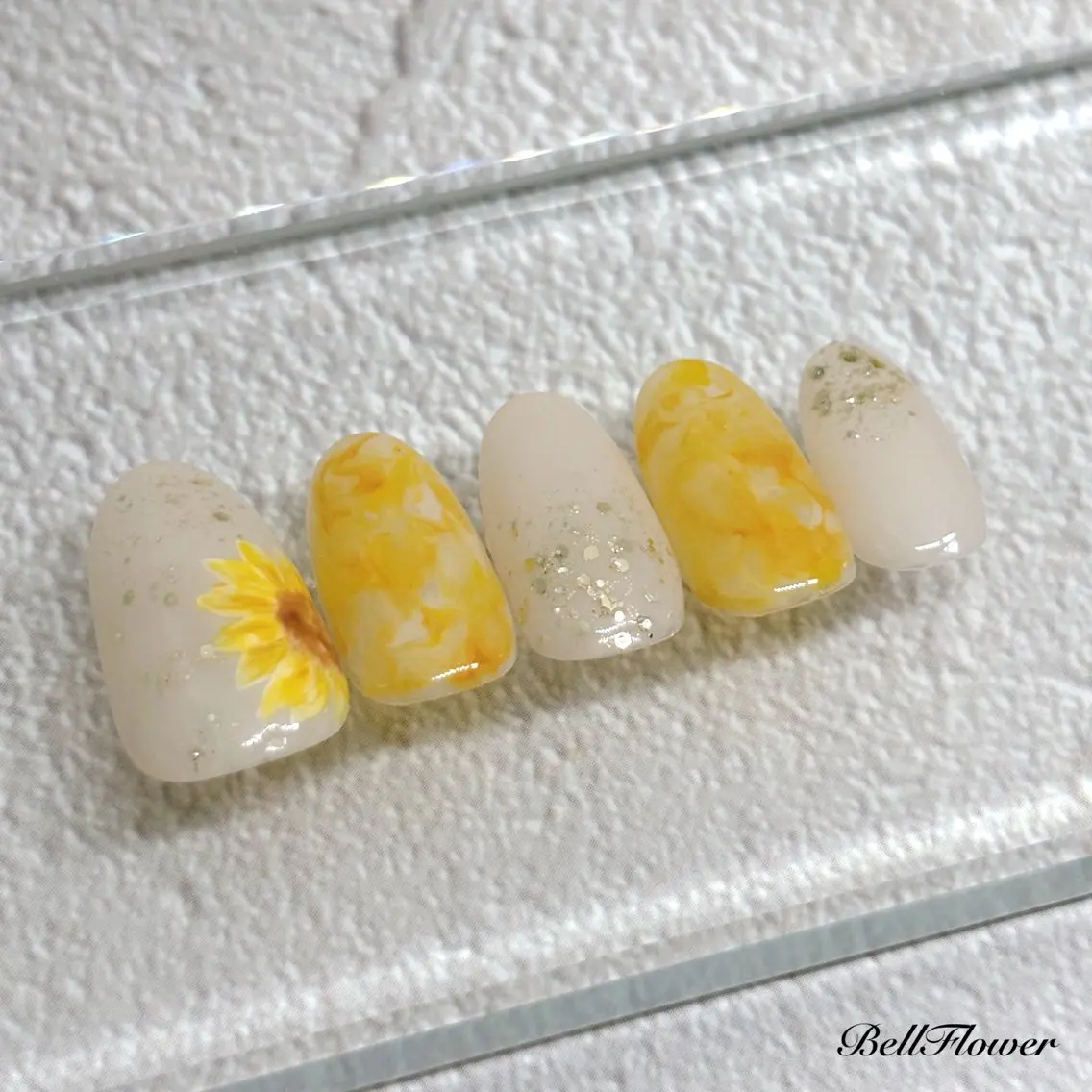 ネイル ハンドネイル Bell Flowerのネイルデザイン