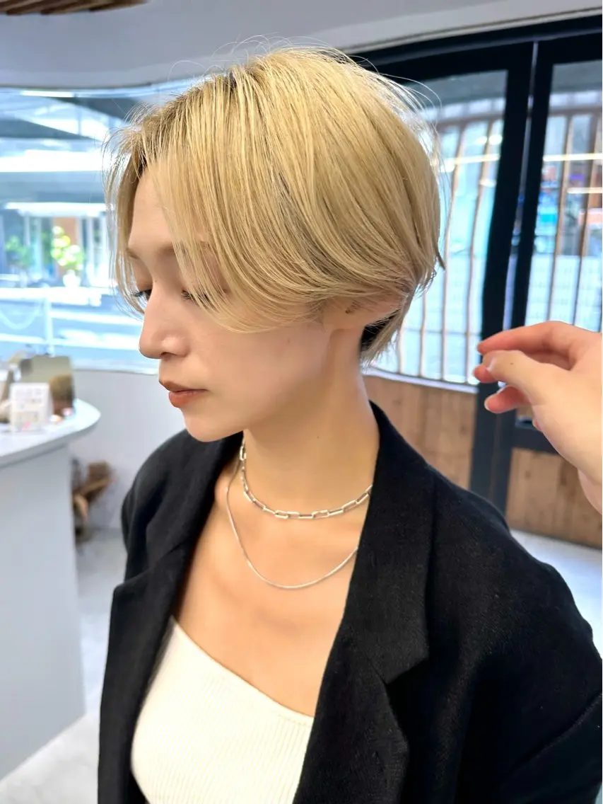 ショート カット ヘアカラー トリートメント 骨格診断で絶対可愛い ✨丸みショート✨凌弥のヘアスタイル