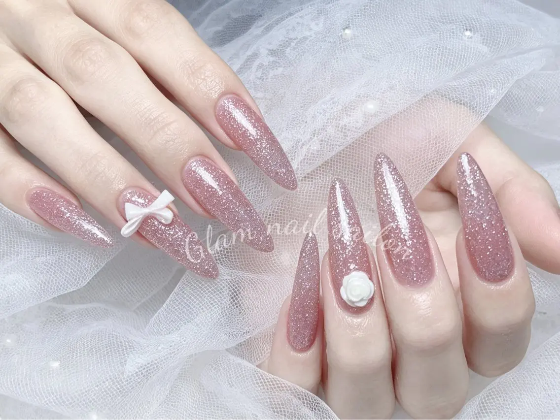 ネイル ハンドネイル エツメ💅 長さ出し🎀デザインのネイルデザイン