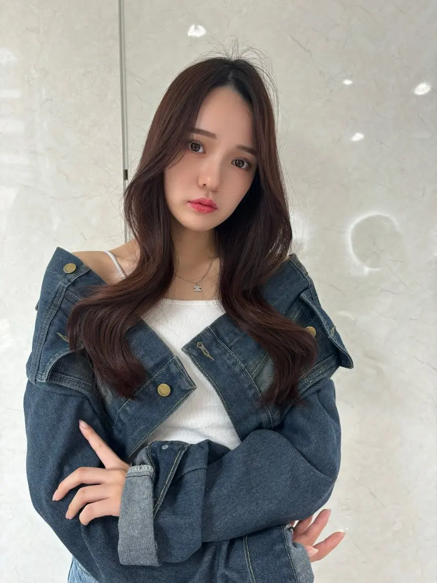 ロング レイヤーカット🤍 seriraのヘアスタイル