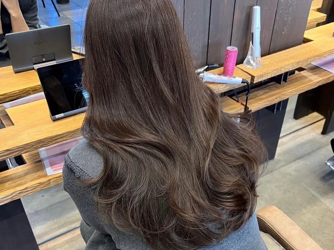 ロング カラー カット ヘアカラー 浅井 寛十朗のヘアスタイル
