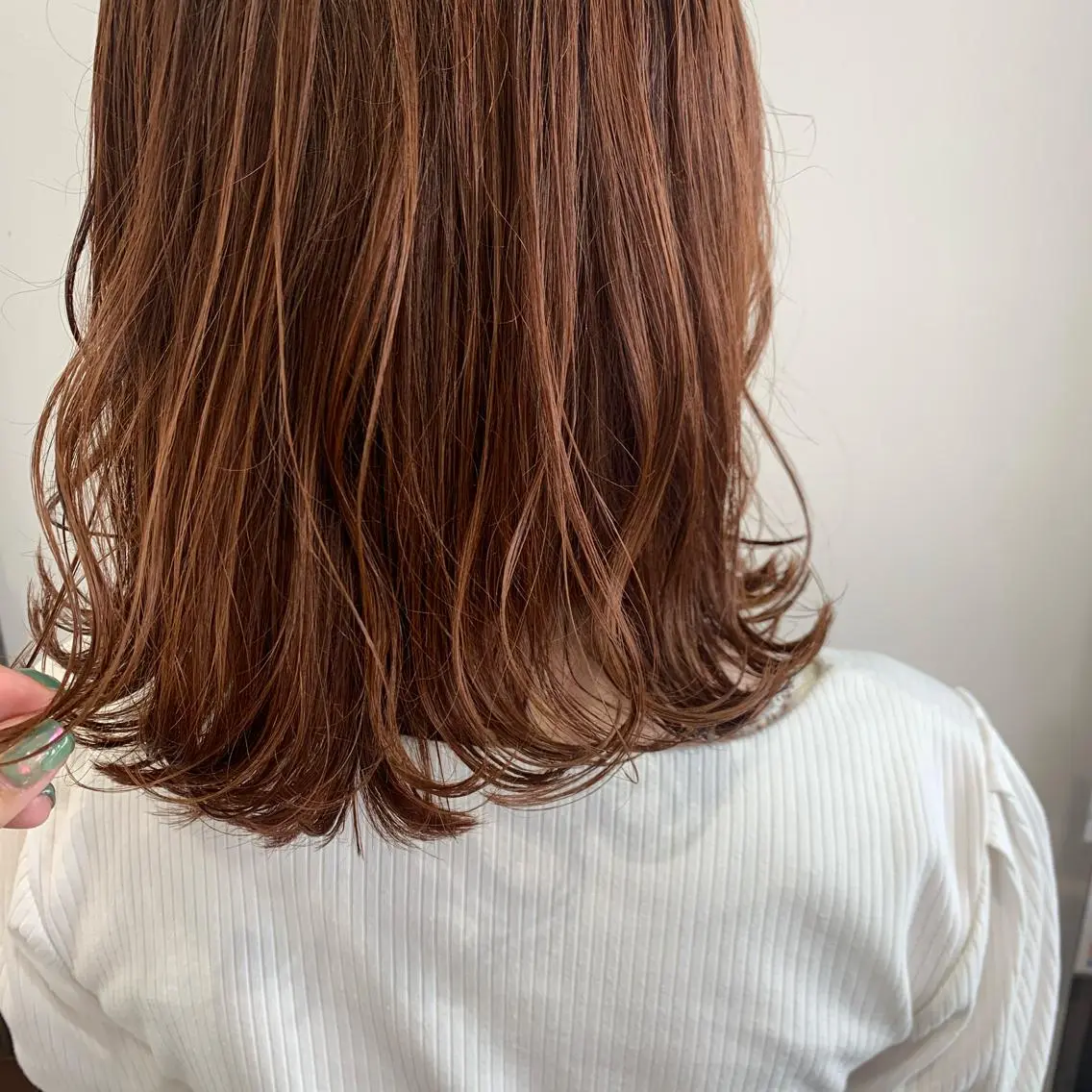 ミディアム カラー オレンジ 切りっぱなしロブ カット ヘアカラー いりえ しゃけのヘアスタイル