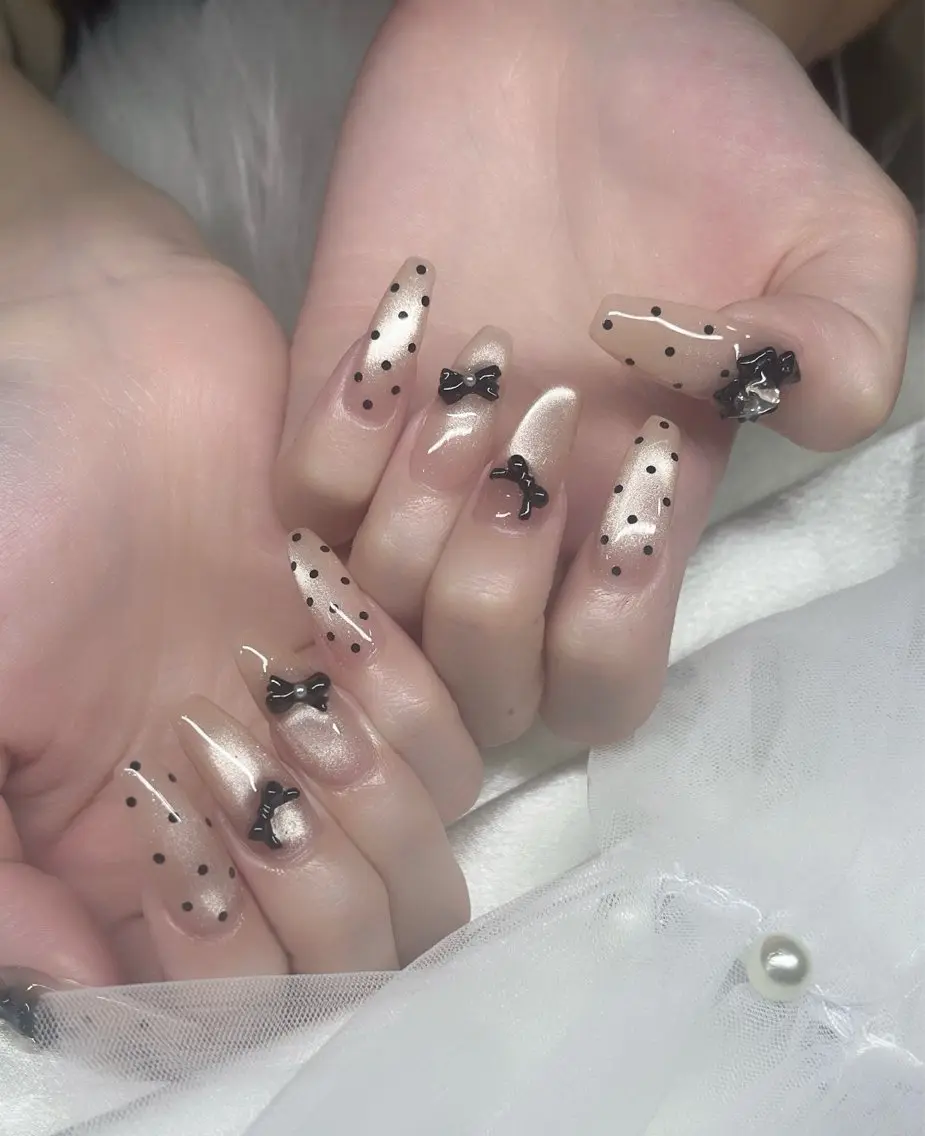 ネイル ハンドネイル YOLO NAILのネイルデザイン