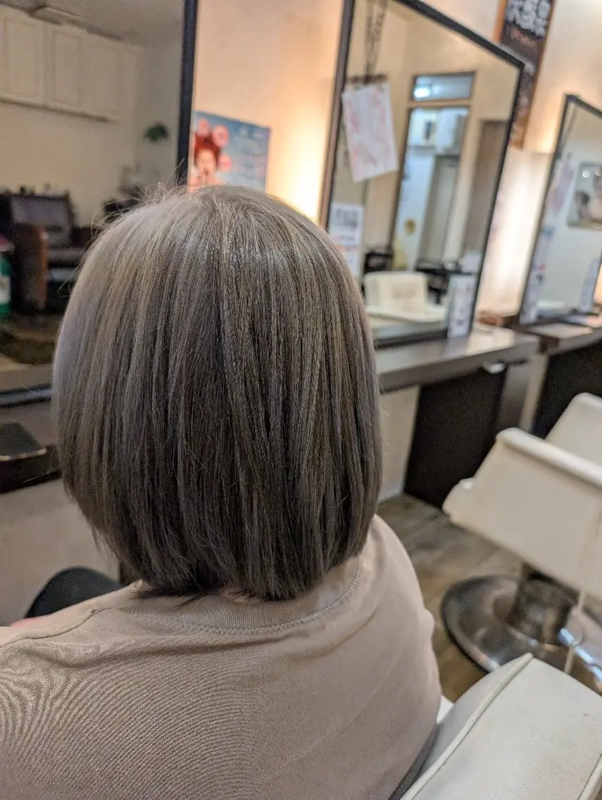 カラー アッシュ ブリーチ マユミ マユミのヘアスタイル