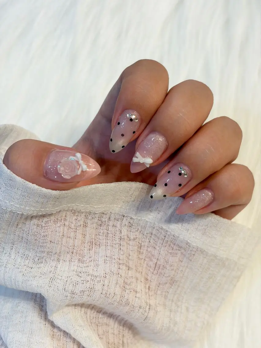 ネイル マグネットネイル ピンク ハンドネイル M🎀 nailのネイルデザイン