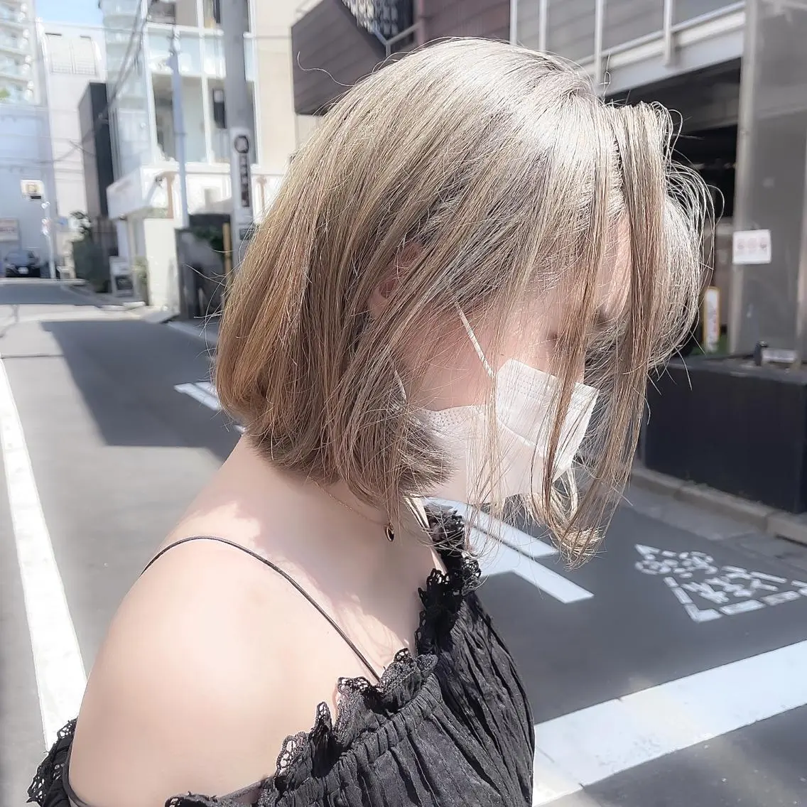 ショート カラー 🦋透明感カラー /ケアブリーチ🦋のヘアスタイル