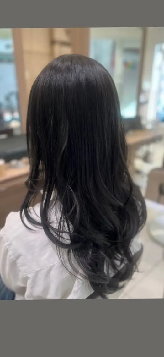 ロング カラー 透明感カラー 佐々木 萌のヘアスタイル
