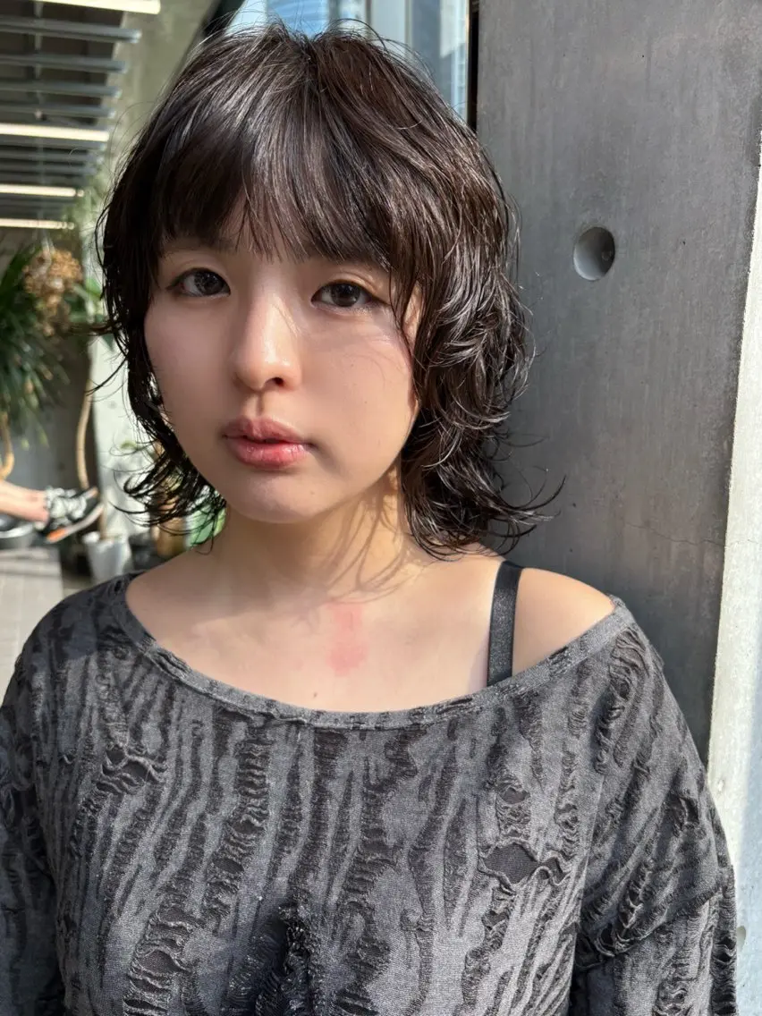 ミディアム パーマ ミディアムパーマ レイヤーカット カット パーマ トリートメント 似合わせカット レイヤー/ボブのヘアスタイル