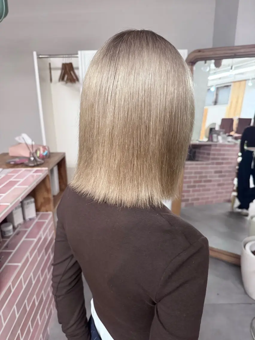 カラー 🌙ヘーゼルベージュ レイヤーカット🌙のヘアスタイル