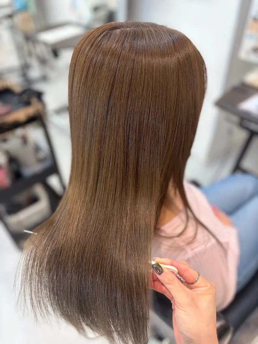 ミディアム カット ヘアカラー MANA |ベージュカラーのヘアスタイル