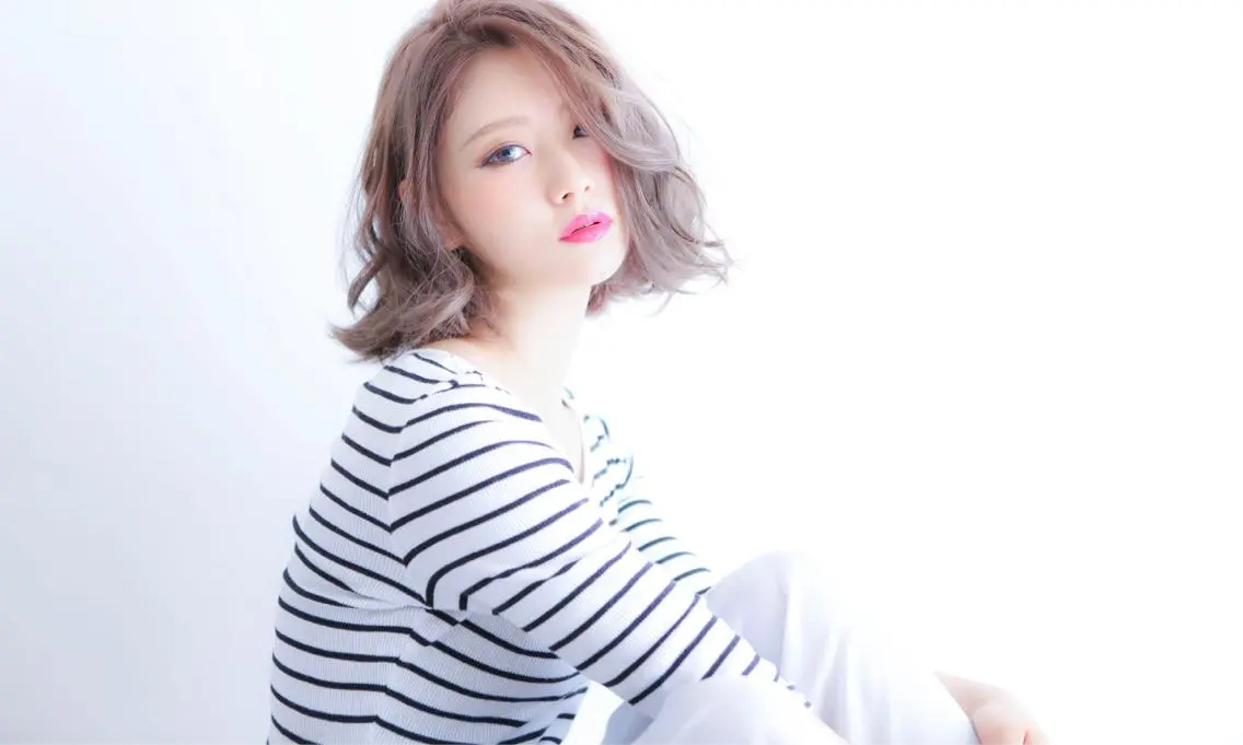 ショート カラー モテ髪透明感❤️ デイズヘアカラーのヘアスタイル