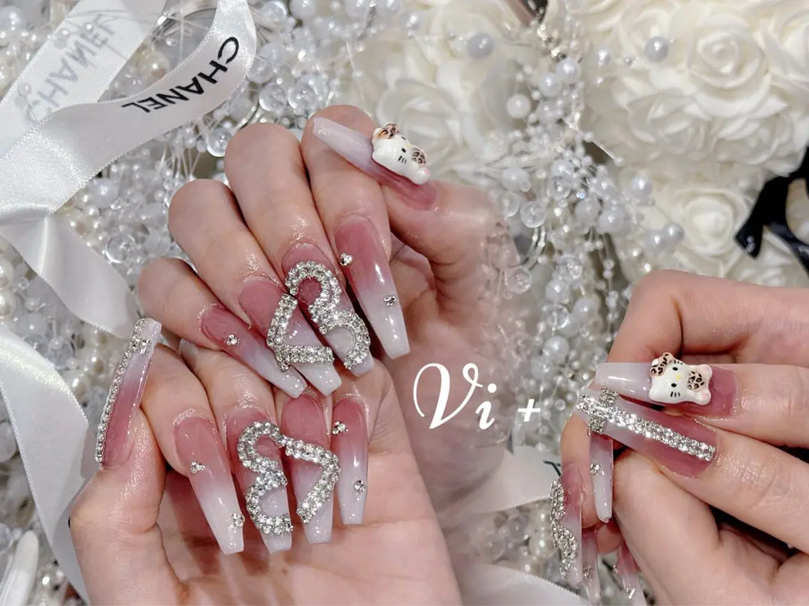 ネイル ハンドネイル ✨Nailsalon Vi+✨のネイルデザイン