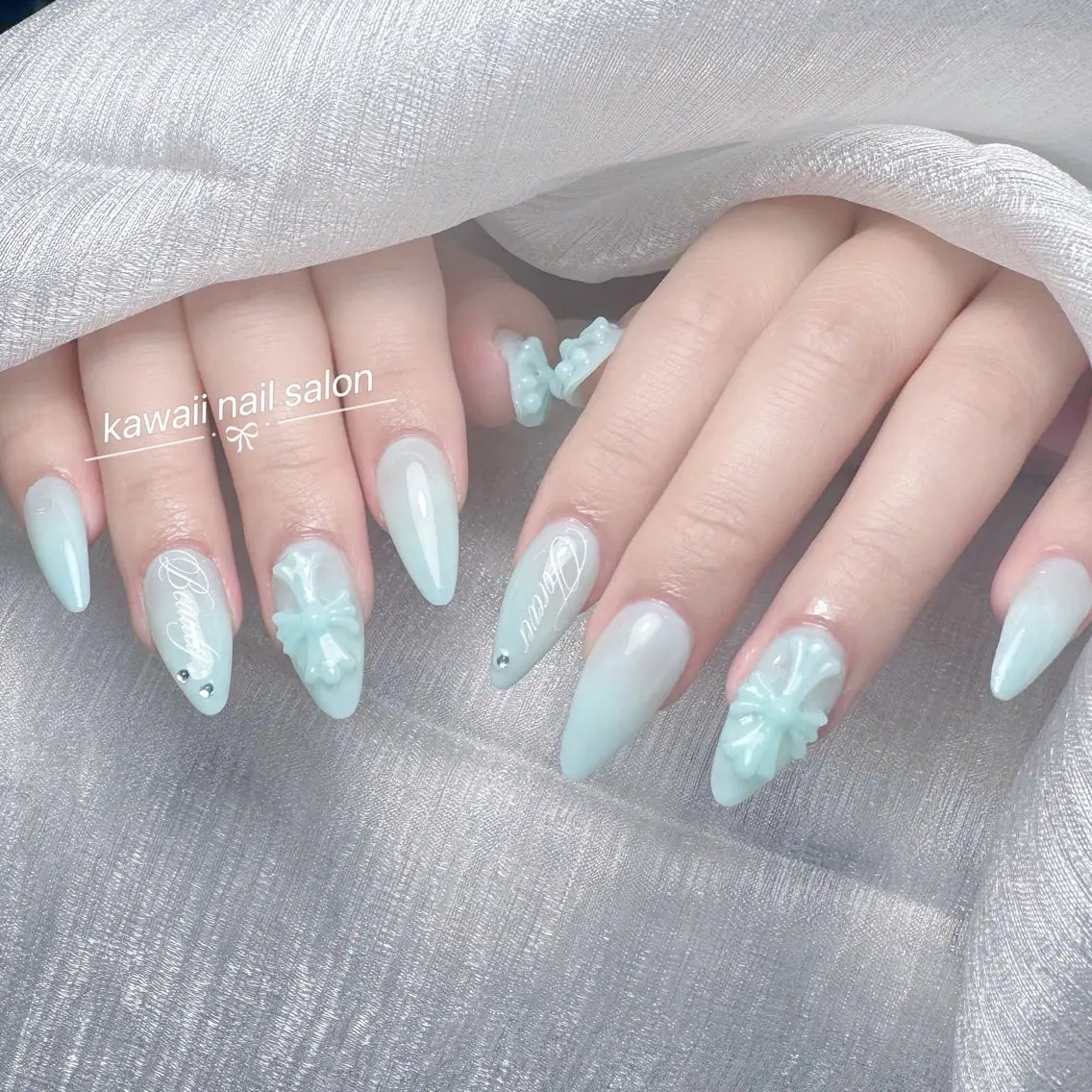 ネイル ドット フレンチネイル 韓国ネイル マグネットネイル オフィスネイル Kawaii Nail Salonのネイルデザイン