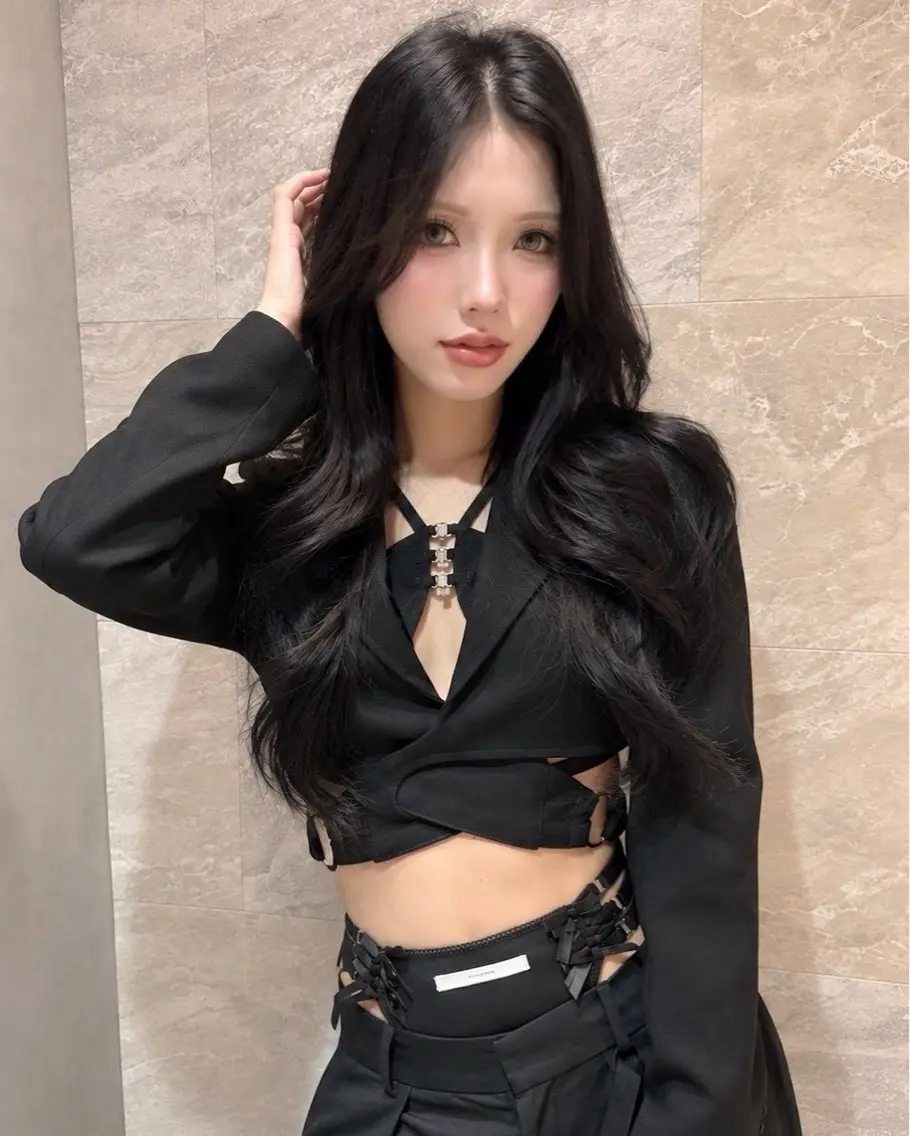 ロング カット ヘアカラー トリートメント 仙台Ｉ韓国レイヤー Ｉ髪質改善Ｉ伊藤拓海のヘアスタイル