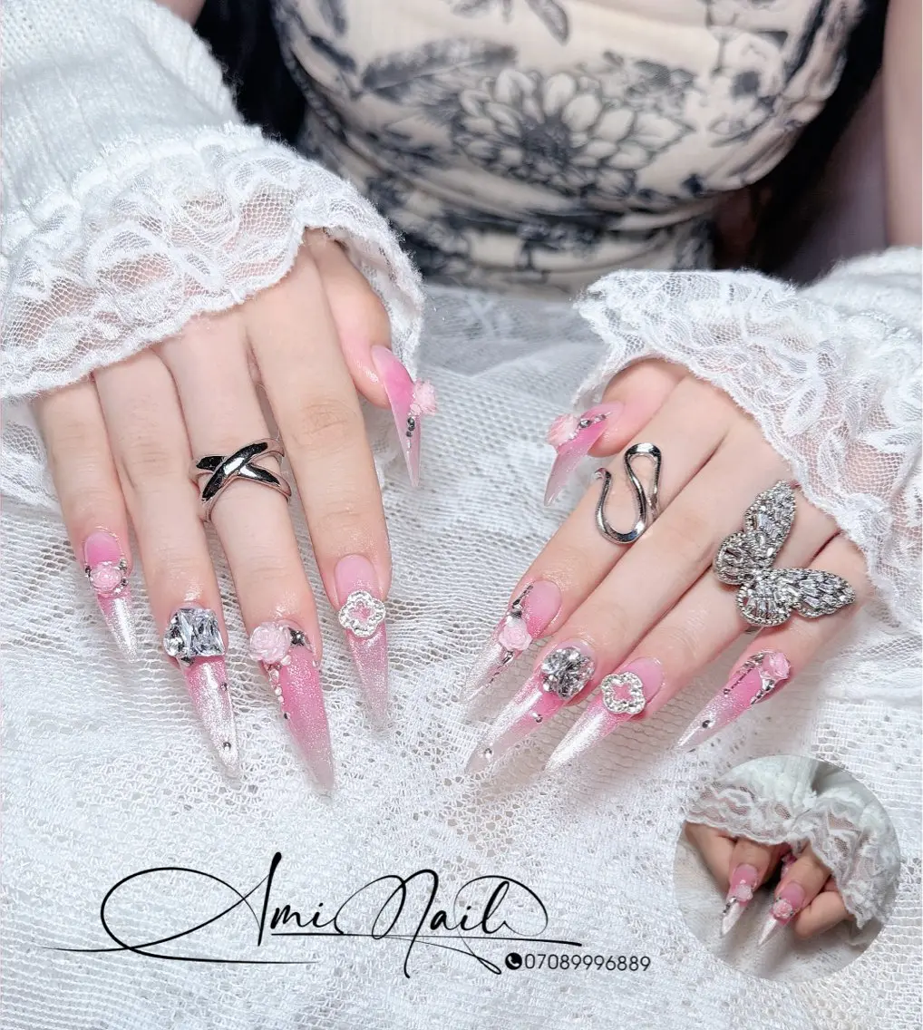 ネイル ハンドネイル Ami Nailsのネイルデザイン