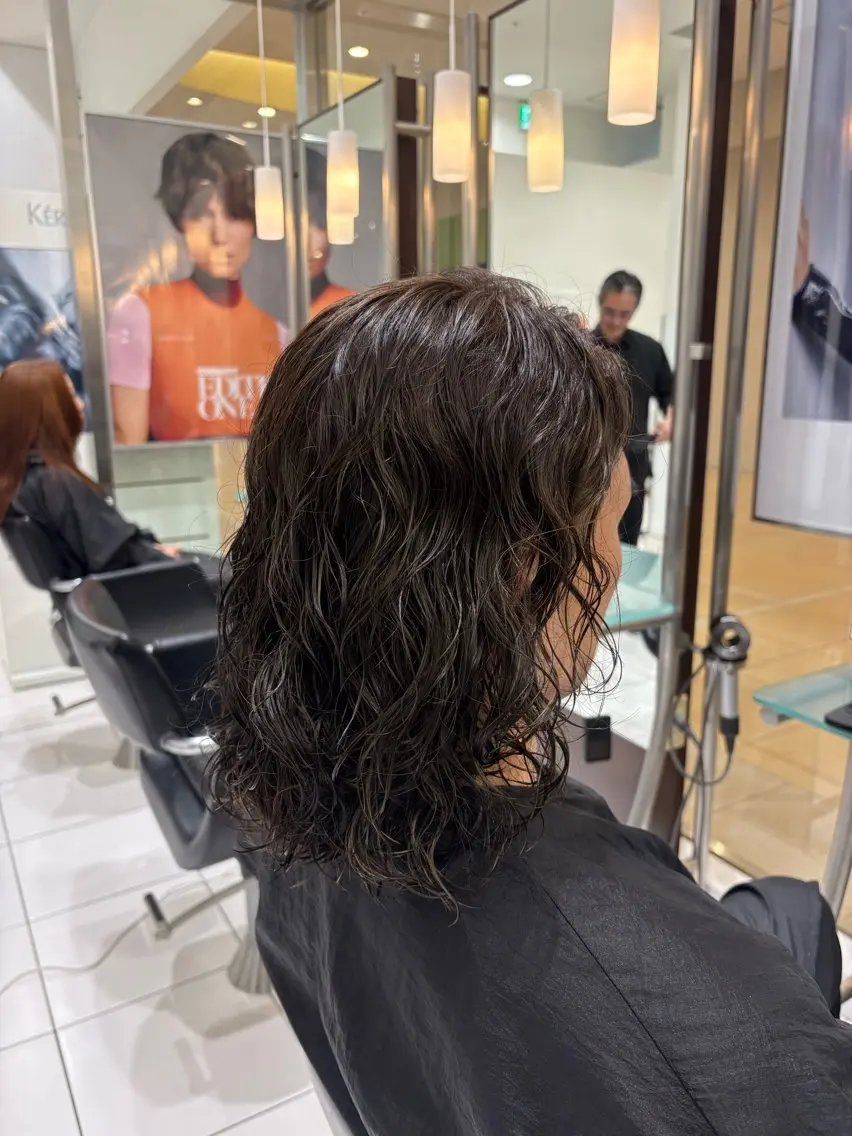 ミディアム パーマ メンズ カット パーマ マツオ イヨリのヘアスタイル