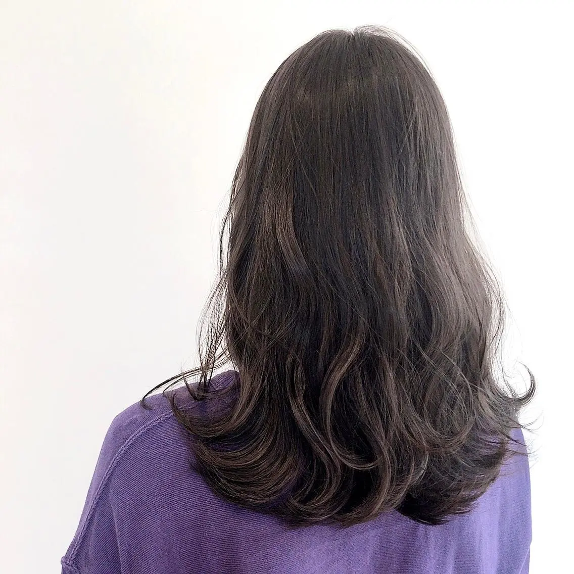 セミロング カラー カット ヘアカラー トリートメント chiaki .のヘアスタイル