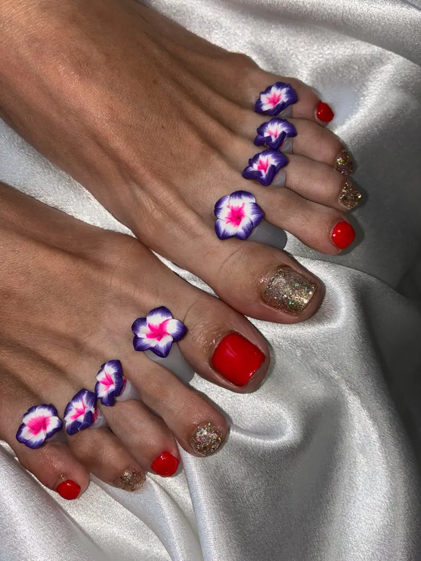 ショート フットネイル YOKOSUKA NAILS💅🩶のネイルデザイン