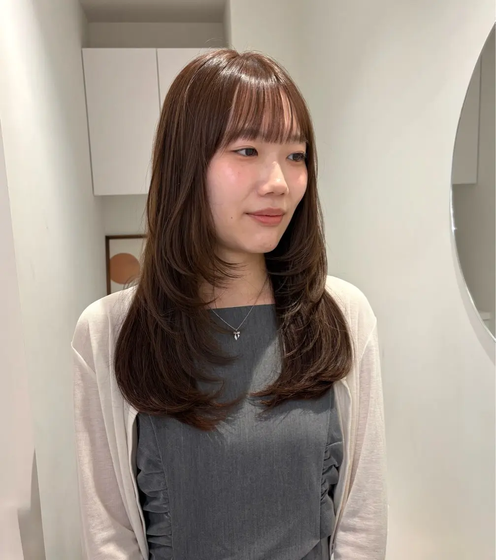 セミロング カラー レイヤーカット カット ヘアカラー トリートメント 透明感カラー🫧 nanohaのヘアスタイル