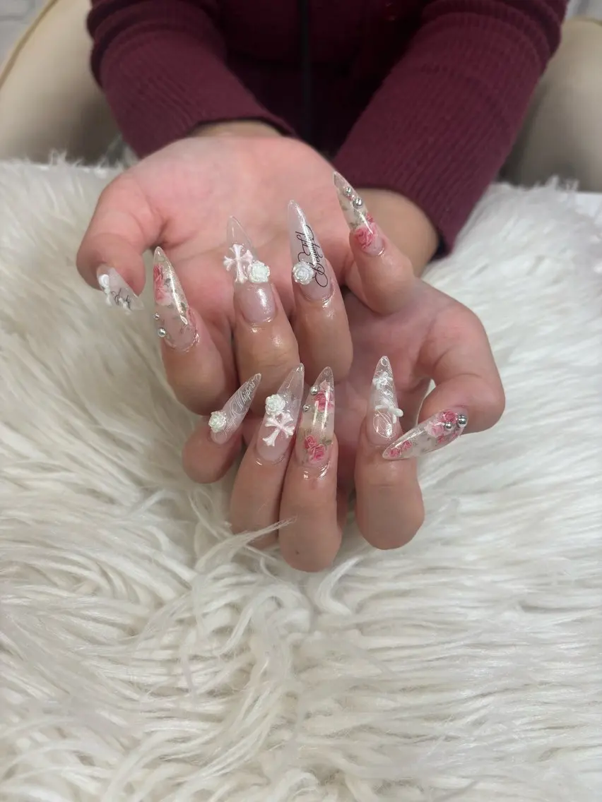 ネイル Azusa🩵 ネイル💅🏻南森町のネイルデザイン