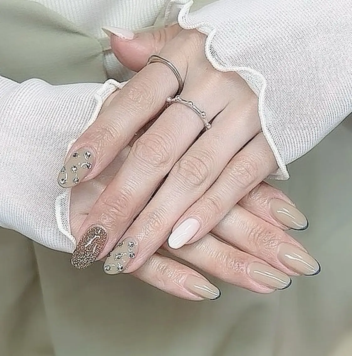 ネイル ブルー ストーンネイル nail salon kicchiのネイルデザイン