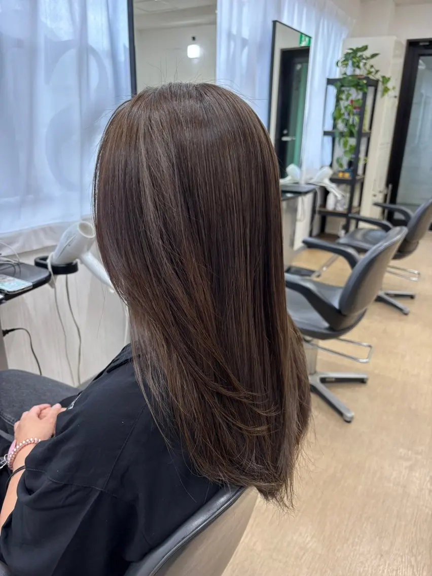 セミロング ヘアサロン クシィのヘアスタイル
