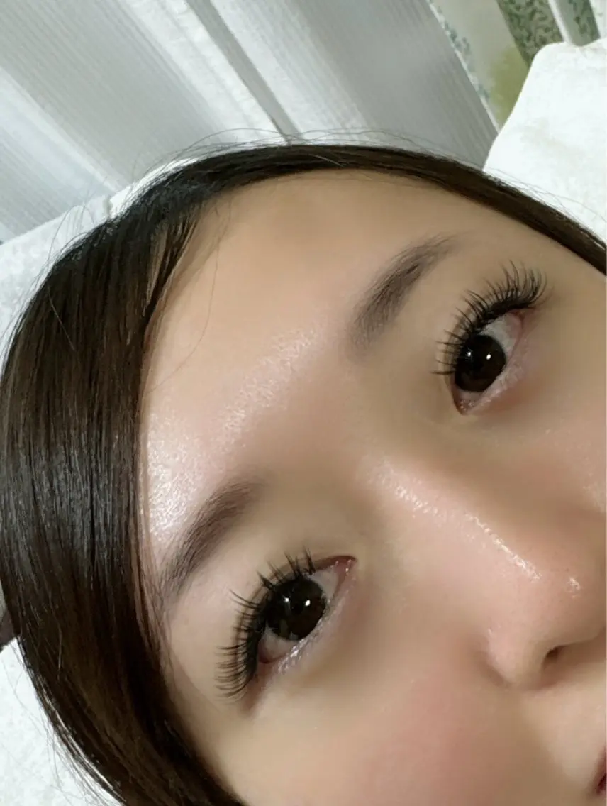 マツエク・マツパ フラットラッシュ 伊藤名紬 マツエク専門のマツエク・マツパデザイン