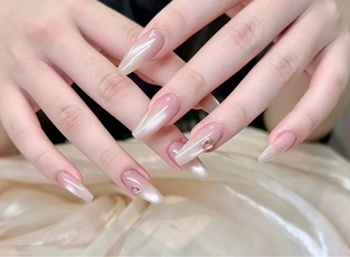 ネイル マグネットネイル ハンドネイル ETE LUNA NAILのネイルデザイン