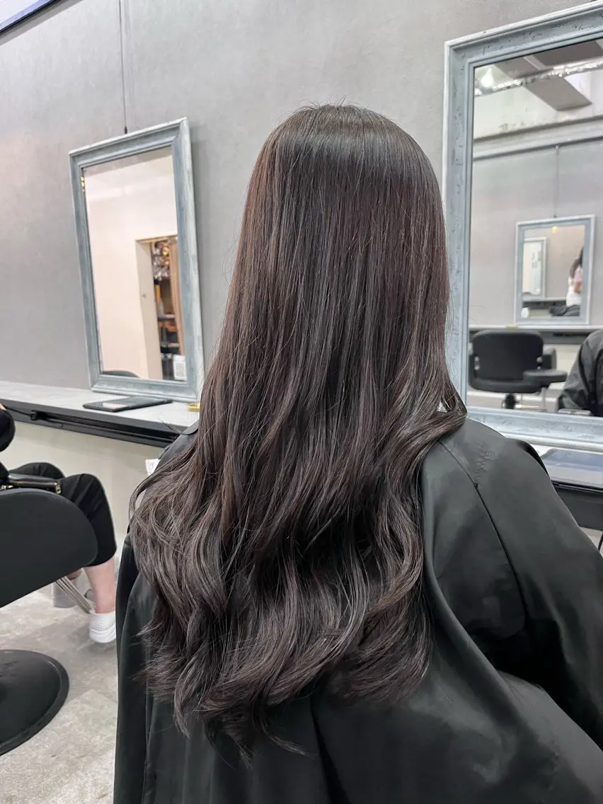 ミディアム カラー グレージュ ブリーチ有無Wカラー メンズパーマ大成のヘアスタイル