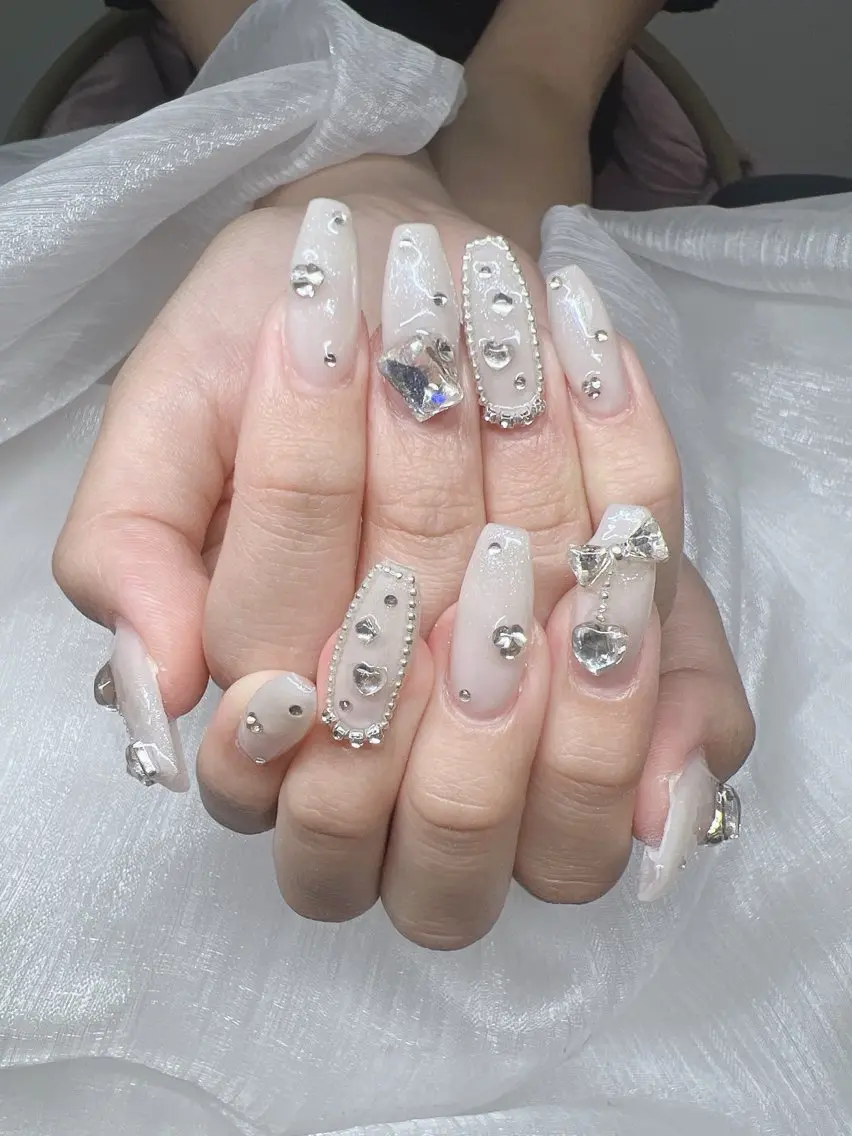 ネイル 長さ出し グラデーション キラキラネイル マグネットネイル ニュアンスネイル Lee Nails チップ長さだし専門店のネイルデザイン