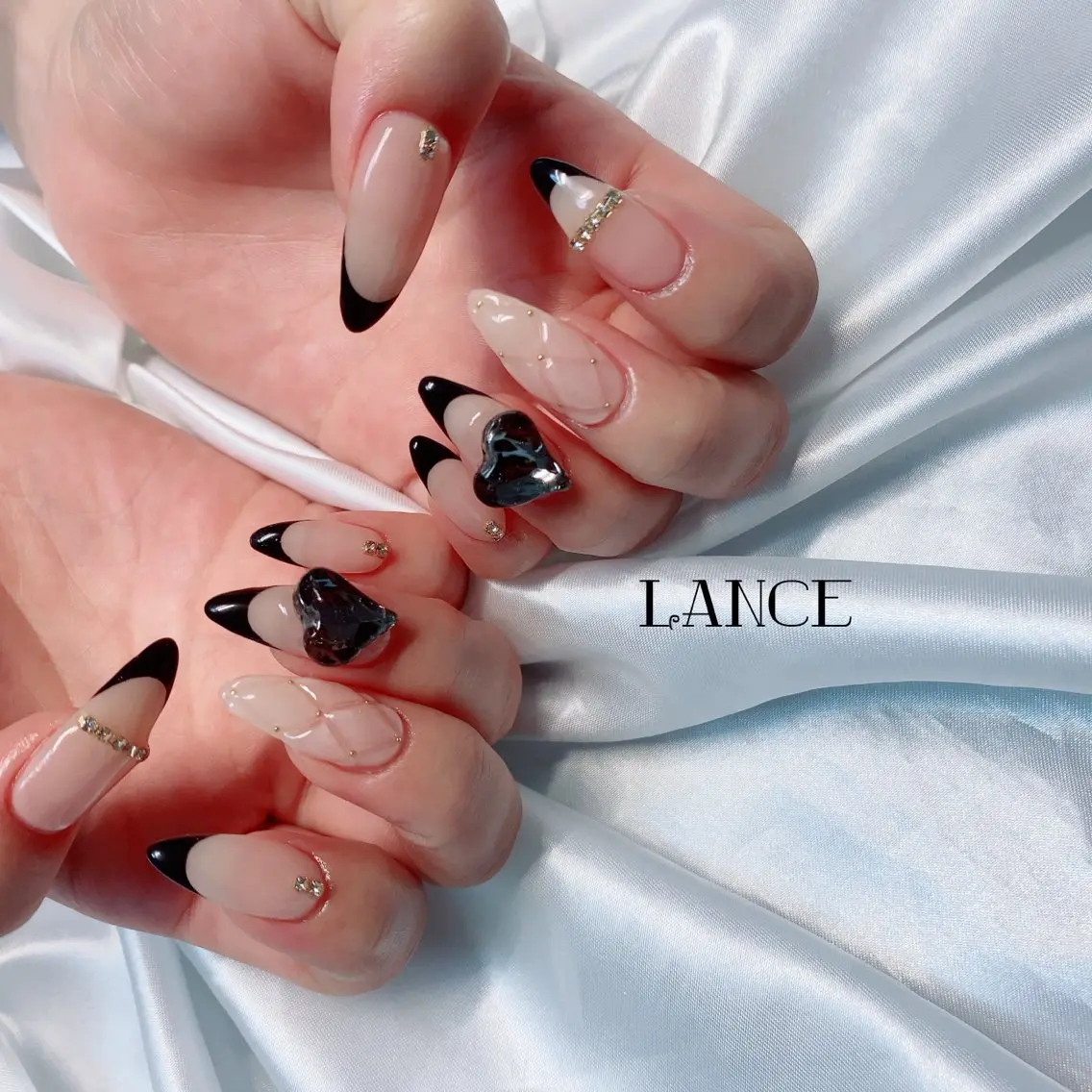 ネイル オーロラネイル フレンチネイル グラデーション キラキラネイル 韓国ネイル Lance nailのネイルデザイン