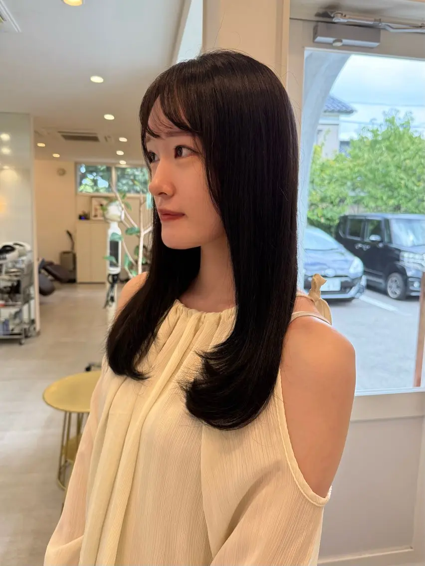 ロング 山元 くるみのヘアスタイル