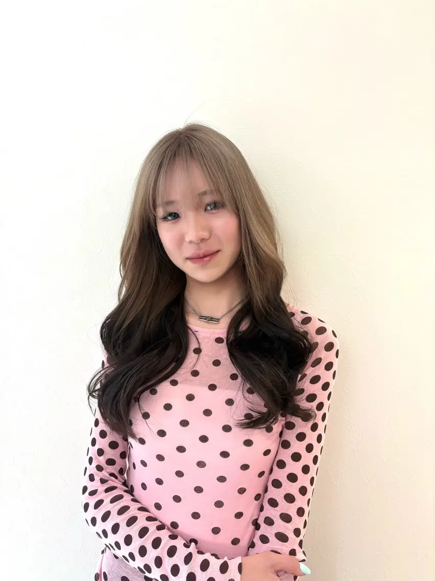 ロング カラー ヘアカラー トリートメント abilita MIYUのヘアスタイル