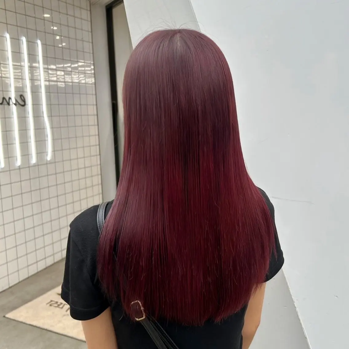 ミディアム カラー パーマ ヘアアレンジ メンズ レイヤーカット トリートメント mona/ ストレートスタイル✨のヘアスタイル