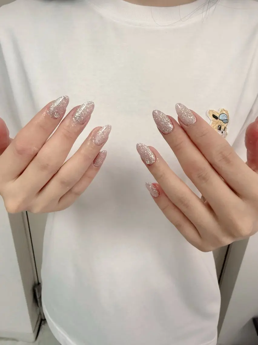ネイル 韓国ネイル ラメ(グリッター) ニュアンスネイル シンプルネイル ワンホンネイル ハンドネイル dodo1 nailのネイルデザイン